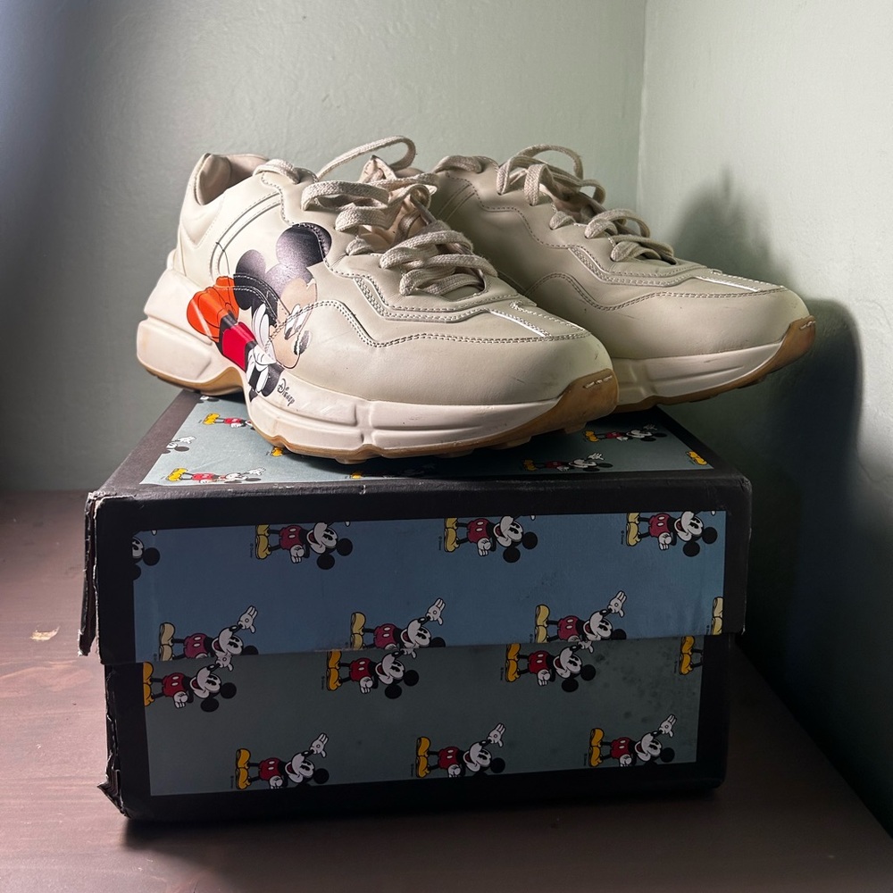 Size 44(10 in US) Gucci X Micky Mouse sneakers